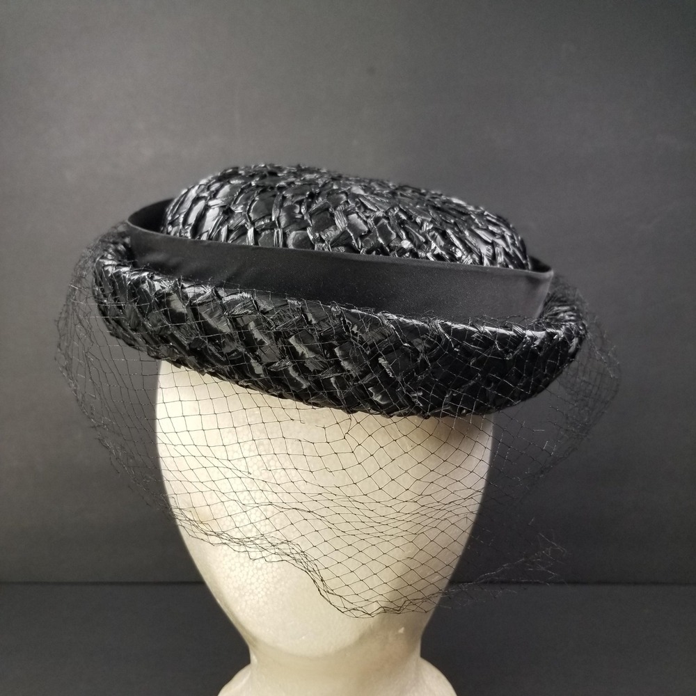 Michelle‎ Vintage Black Woven Pillbox Hat with Birdcage Veil Kentucky Derby